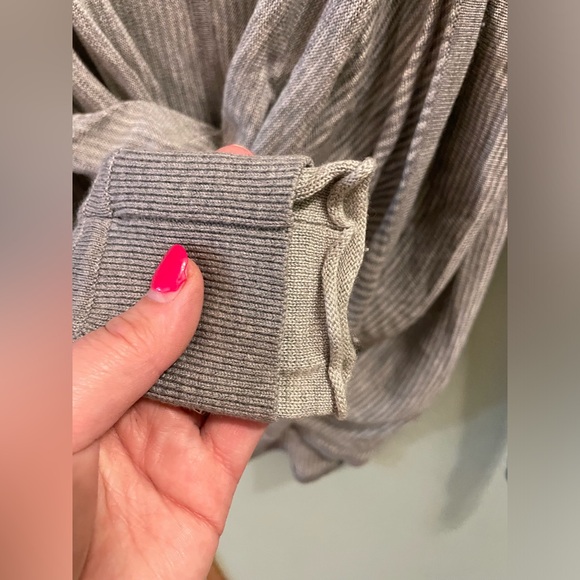 Lululemon Sweater - Picture 4 of 6